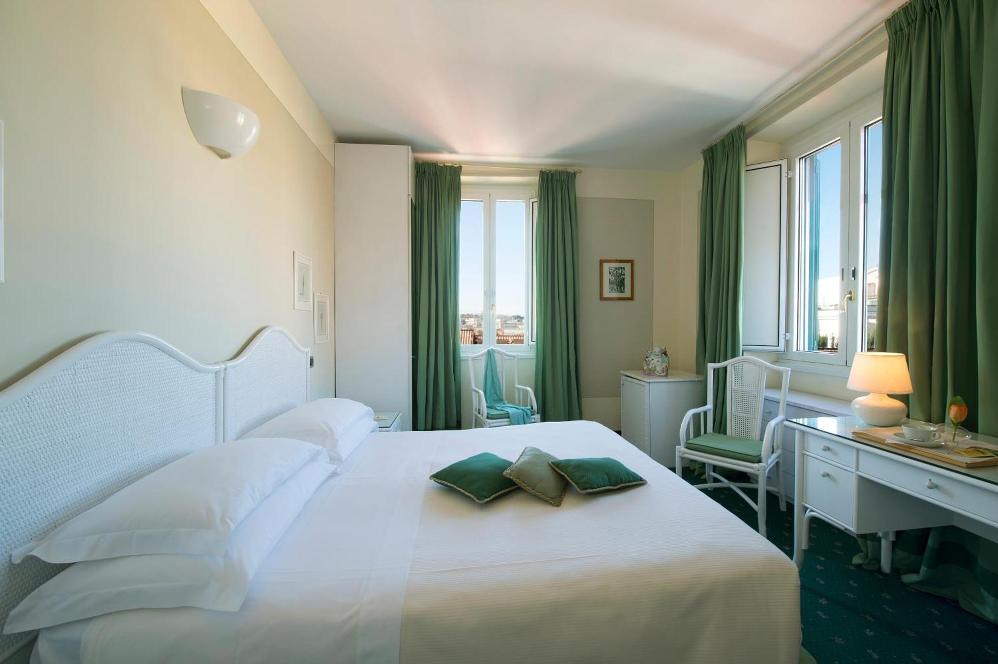 Hotel Gregoriana Rome Exterior photo